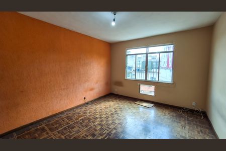 Apartamento à venda com 84m², 2 quartos e 1 vaga Apartamento à venda com 84m², 2 quartos e 1 vagaSala