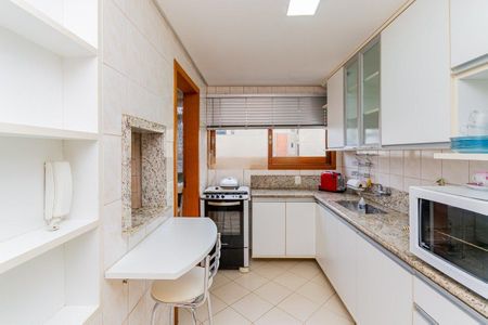 Apartamento para alugar com 99m², 3 quartos e 2 vagas Apartamento para alugar com 99m², 3 quartos e 2 vagasCozinha