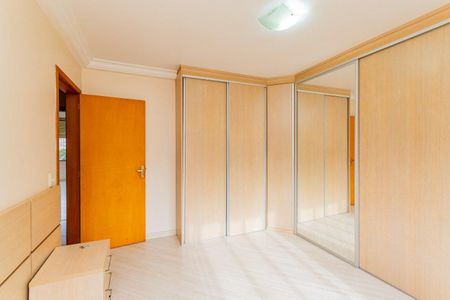 Apartamento para alugar com 99m², 3 quartos e 2 vagas Apartamento para alugar com 99m², 3 quartos e 2 vagasSuíte