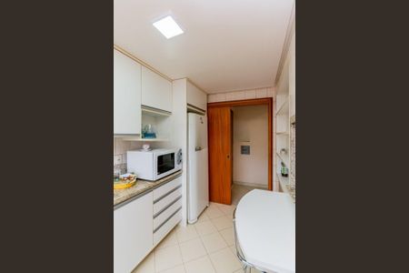 Apartamento para alugar com 99m², 3 quartos e 2 vagas Apartamento para alugar com 99m², 3 quartos e 2 vagasCozinha