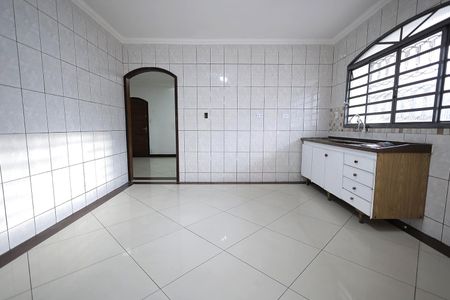 Casa para alugar com 350m², 5 quartos e 9 vagas Casa para alugar com 350m², 5 quartos e 9 vagasCozinha