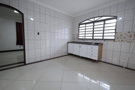 Casa para alugar com 350m², 5 quartos e 9 vagas Casa para alugar com 350m², 5 quartos e 9 vagasCozinha