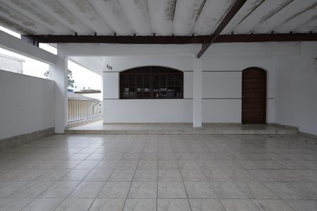 Casa para alugar com 350m², 5 quartos e 9 vagas Casa para alugar com 350m², 5 quartos e 9 vagasGaragem