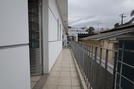 Casa para alugar com 350m², 5 quartos e 9 vagas Casa para alugar com 350m², 5 quartos e 9 vagasCorredor lateral