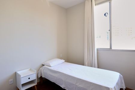 Apartamento para alugar com 67m², 3 quartos e 1 vagaQuarto 2