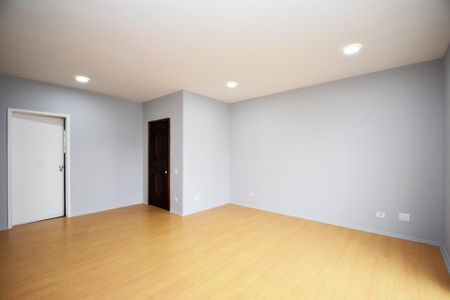 Apartamento à venda com 105m², 2 quartos e 2 vagas Apartamento à venda com 105m², 2 quartos e 2 vagasSala