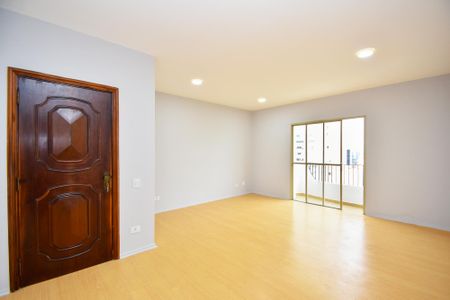 Apartamento à venda com 105m², 2 quartos e 2 vagas Apartamento à venda com 105m², 2 quartos e 2 vagasSala