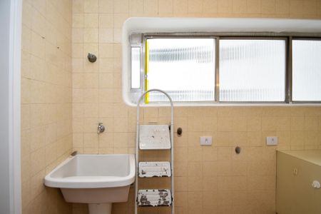 Apartamento à venda com 105m², 2 quartos e 2 vagas Apartamento à venda com 105m², 2 quartos e 2 vagaslavanderia