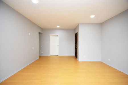 Apartamento à venda com 105m², 2 quartos e 2 vagas Apartamento à venda com 105m², 2 quartos e 2 vagasSala
