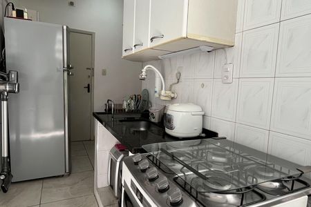 Cozinha e Área de Serviço de kitnet/studio para alugar com 1 quarto, 34m² em José Menino, Santos