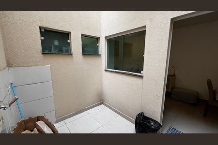 Apartamento à venda com 63m², 2 quartos e 1 vagaÁrea de Serviço