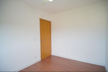 Apartamento à venda com 71m², 2 quartos e 1 vagaQuarto 2