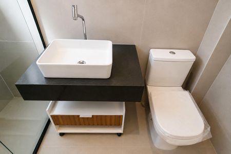 Banheiro de apartamento para alugar com 1 quarto, 49m² em Bela Vista, São Paulo