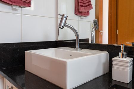 Apartamento à venda com 56m², 2 quartos e 1 vagaBanheiro