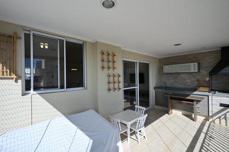 Apartamento para alugar com 128m², 3 quartos e 3 vagasVaranda