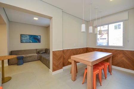 Apartamento para alugar com 38m², 1 quarto e sem vaga Apartamento para alugar com 38m², 1 quarto e sem vagaÁrea comum - Salão de festas