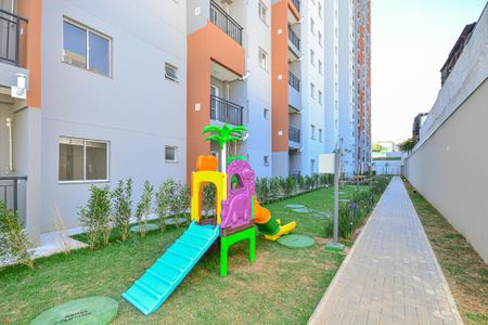 Apartamento para alugar com 38m², 1 quarto e sem vaga Apartamento para alugar com 38m², 1 quarto e sem vagaÁrea comum - Playground