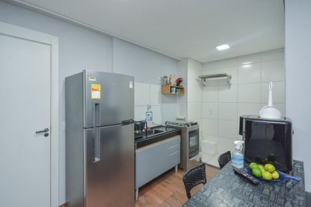 Cozinha de apartamento para alugar com 1 quarto, 38m² em Vila Isa, São Paulo