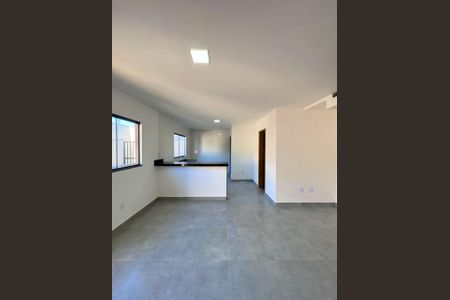 Foto 08 de casa de condomínio para alugar com 2 quartos, 84m² em Senador Vasconcelos, Rio de Janeiro