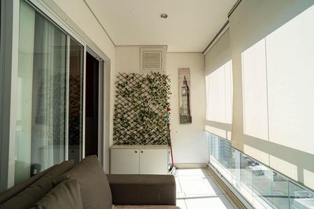 Apartamento à venda com 34m², 1 quarto e 1 vaga Apartamento à venda com 34m², 1 quarto e 1 vagaVaranda