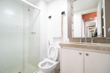 Banheiro de apartamento para alugar com 1 quarto, 34m² em Consolação, São Paulo