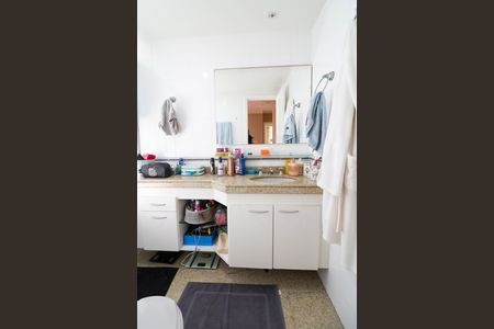 Apartamento para alugar com 141m², 4 quartos e 3 vagas Apartamento para alugar com 141m², 4 quartos e 3 vagasBanheiro da Suíte 4
