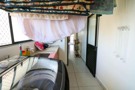 Apartamento para alugar com 141m², 4 quartos e 3 vagas Apartamento para alugar com 141m², 4 quartos e 3 vagasÁrea de Serviço