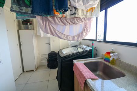 Apartamento para alugar com 141m², 4 quartos e 3 vagas Apartamento para alugar com 141m², 4 quartos e 3 vagasÁrea de Serviço