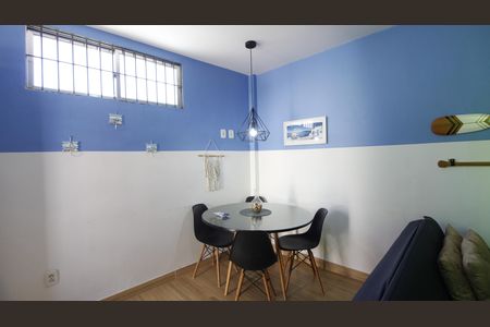 Sala de apartamento para alugar com 1 quarto, 45m² em Vila Nova, Cabo Frio