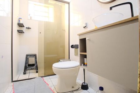 Casa à venda com 127m², 2 quartos e 2 vagasBanheiro social