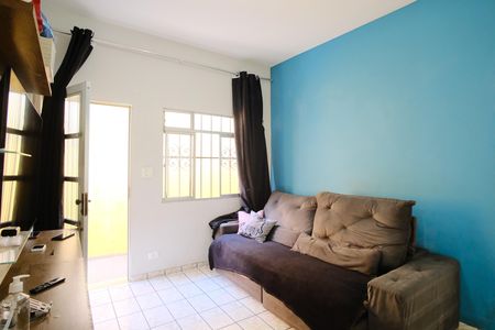 Casa à venda com 127m², 2 quartos e 2 vagasSala