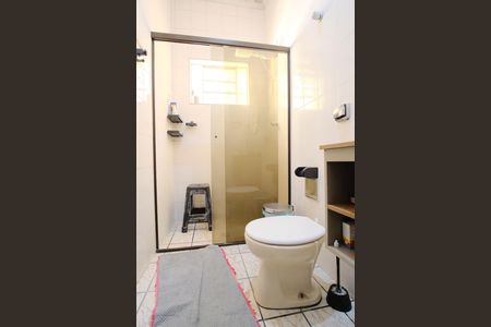 Casa à venda com 127m², 2 quartos e 2 vagasBanheiro social