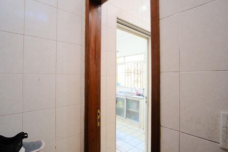 Casa à venda com 127m², 2 quartos e 2 vagasBanheiro de serviço