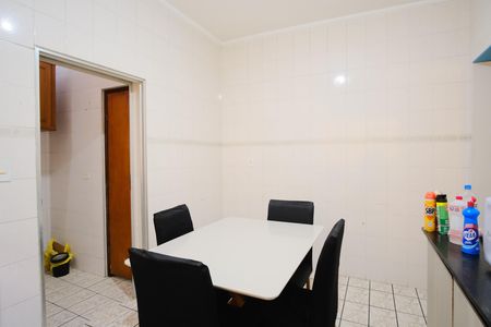 Casa à venda com 127m², 2 quartos e 2 vagasCozinha