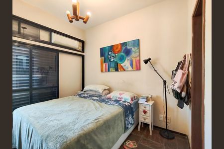 Apartamento à venda com 107m², 3 quartos e 2 vagas Apartamento à venda com 107m², 3 quartos e 2 vagasSuíte