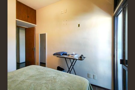 Apartamento à venda com 107m², 3 quartos e 2 vagas Apartamento à venda com 107m², 3 quartos e 2 vagasSuíte