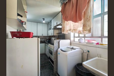 Apartamento à venda com 107m², 3 quartos e 2 vagas Apartamento à venda com 107m², 3 quartos e 2 vagasÁrea de Serviço
