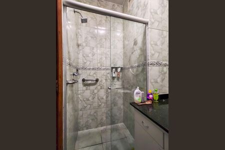 Apartamento à venda com 107m², 3 quartos e 2 vagas Apartamento à venda com 107m², 3 quartos e 2 vagasBanheiro Corredor