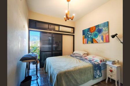 Apartamento à venda com 107m², 3 quartos e 2 vagas Apartamento à venda com 107m², 3 quartos e 2 vagasSuíte