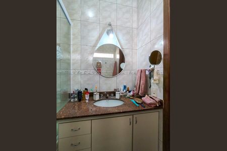 Apartamento à venda com 107m², 3 quartos e 2 vagas Apartamento à venda com 107m², 3 quartos e 2 vagasBanheiro da Suíte