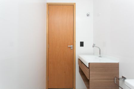 Studio para alugar com 32m², 1 quarto e sem vaga Studio para alugar com 32m², 1 quarto e sem vagaBanheiro