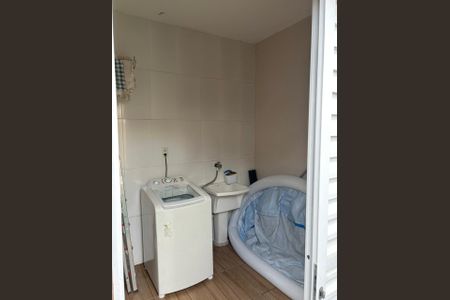 Casa à venda com 55m², 2 quartos e 3 vagasÁrea de serviço