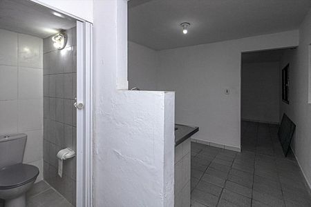 Casa para alugar com 500m², 2 quartos e 6 vagas Casa para alugar com 500m², 2 quartos e 6 vagasextensão da cozinha da casa 3