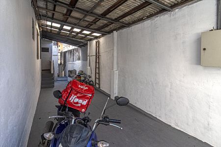 Casa para alugar com 500m², 2 quartos e 6 vagas Casa para alugar com 500m², 2 quartos e 6 vagasgaragem_2