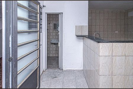 Casa para alugar com 500m², 2 quartos e 6 vagas Casa para alugar com 500m², 2 quartos e 6 vagasextensão da cozinha da casa 2