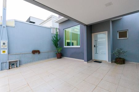 Casa de condomínio para alugar com 135m², 2 quartos e 2 vagas Casa de condomínio para alugar com 135m², 2 quartos e 2 vagasGaragem
