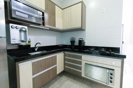 Cozinha de casa de condomínio para alugar com 2 quartos, 135m² em Jardim Park Real, Indaiatuba
