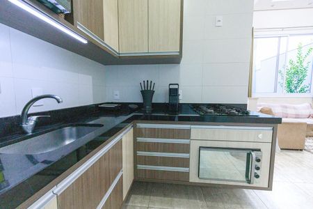 Cozinha - Armários de casa de condomínio para alugar com 2 quartos, 135m² em Jardim Park Real, Indaiatuba