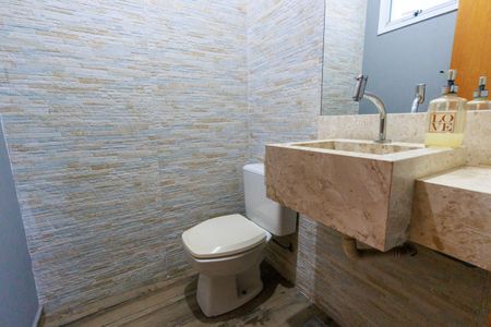 Casa de condomínio para alugar com 135m², 2 quartos e 2 vagas Casa de condomínio para alugar com 135m², 2 quartos e 2 vagasBanheiro de serviço