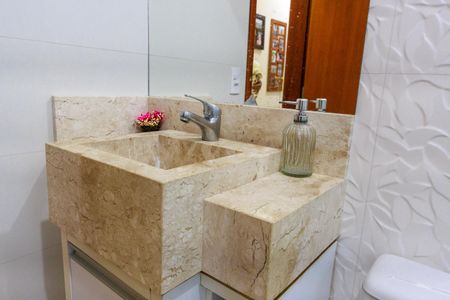 Casa de condomínio para alugar com 135m², 2 quartos e 2 vagas Casa de condomínio para alugar com 135m², 2 quartos e 2 vagasBanheiro Corredor